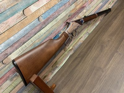 Uberti Scout .22LR alsókulcsos
